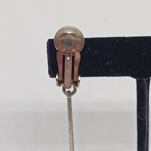 Women's black clip-on earrings - Picture 6 of 8